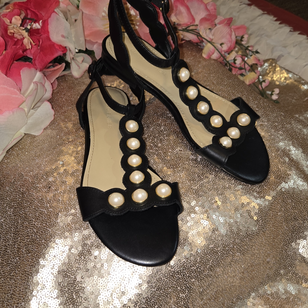Marc Fisher Black Sandals with Crisscross Straps